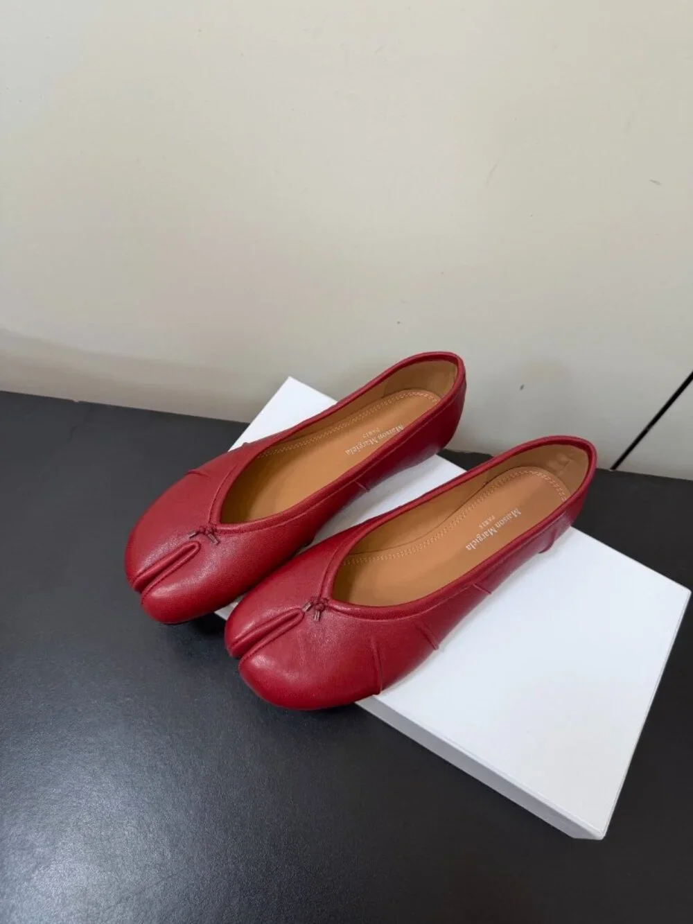 Maison Martin Margiela Tabi Ballet Flats - Picture 3 of 9
